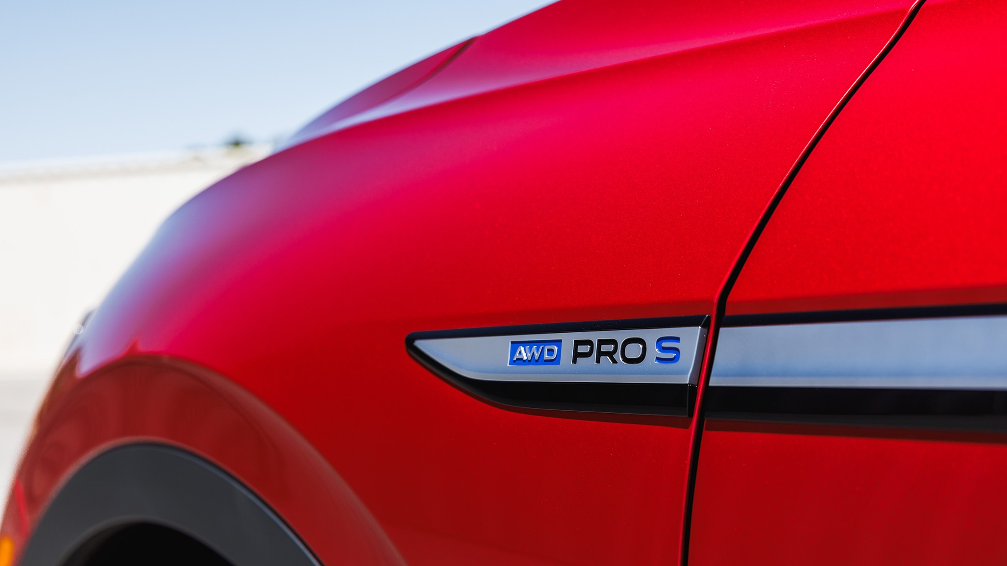 17 2025 Volkswagen ID4 side badge