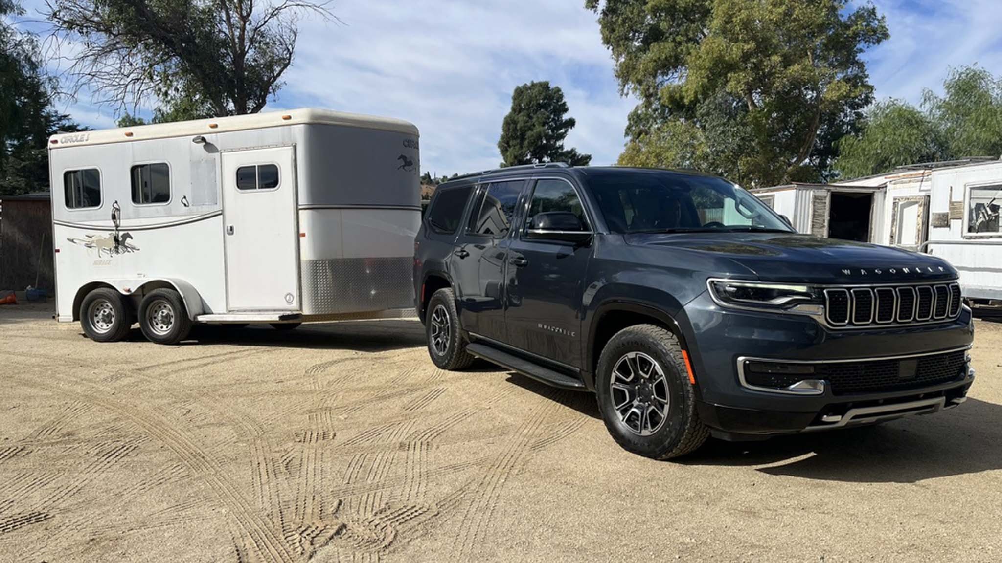 002 2023 jeep wagoneer update 8 towing
