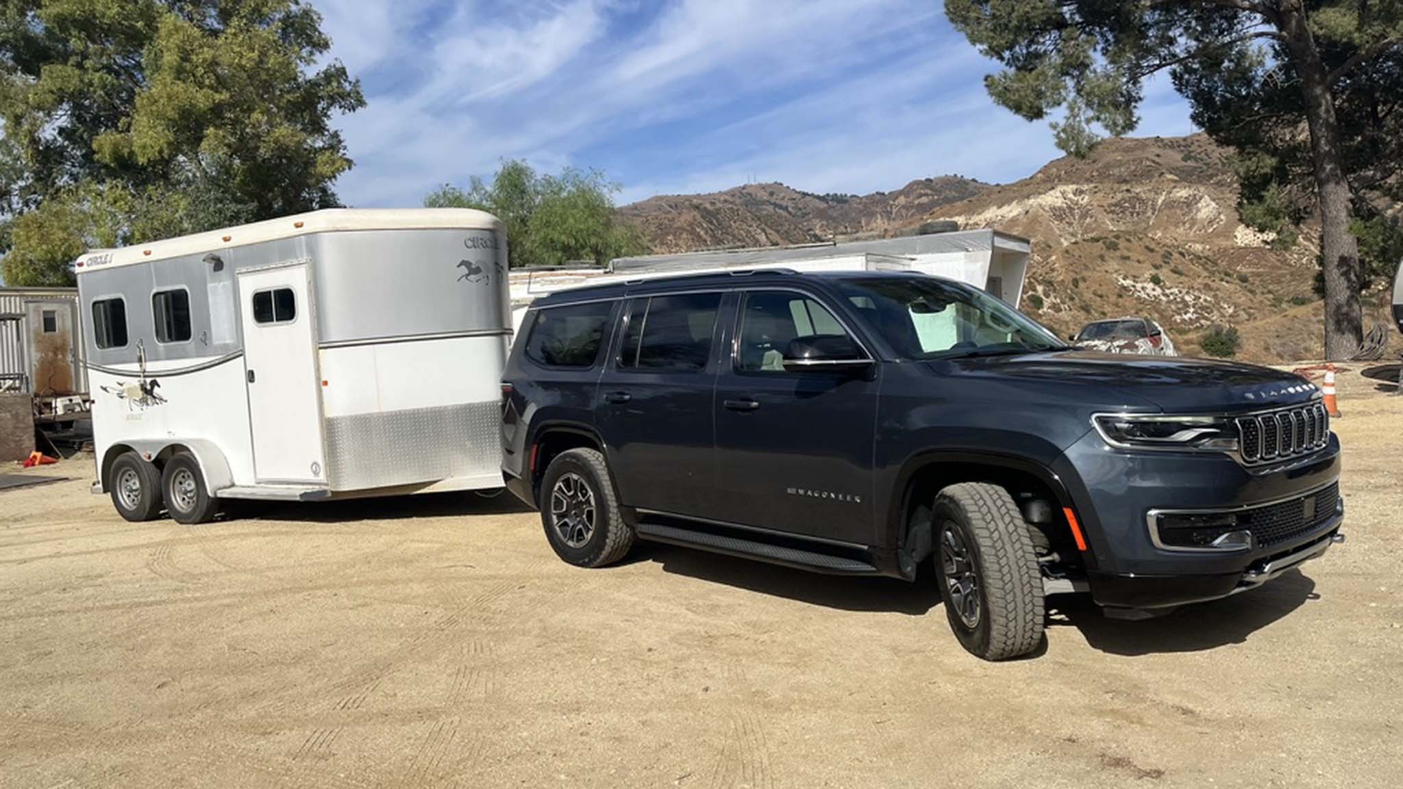 004 2023 jeep wagoneer update 8 towing