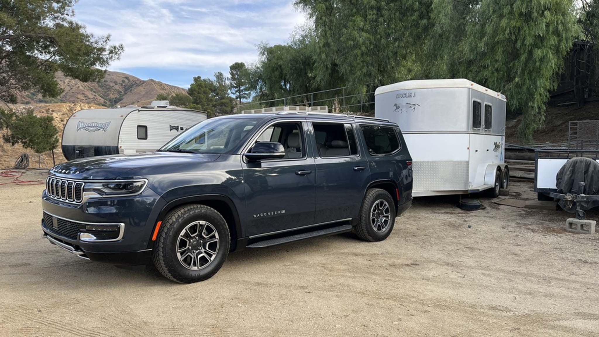 005 2023 jeep wagoneer update 8 towing