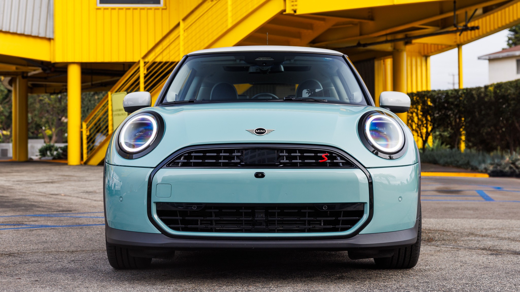 005 2025 Mini Cooper Hardtop front view