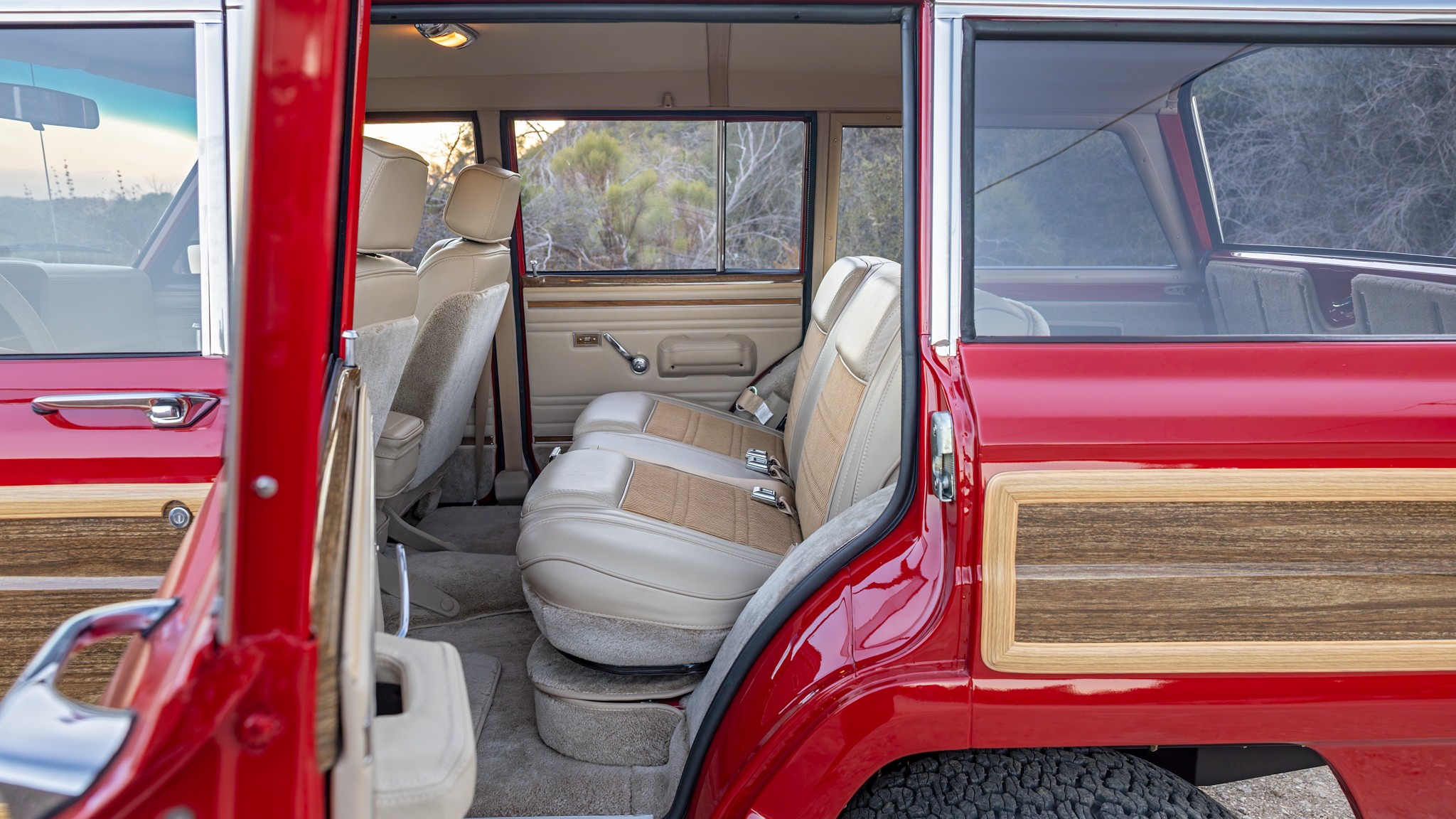 031 2025 Vigilante Jeep Grand Wagoneer Redeye