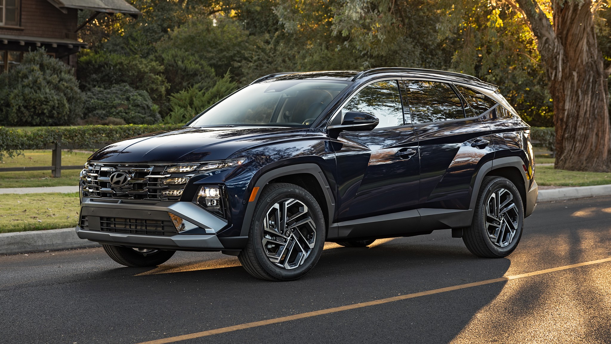 004 2025 Hyundai Tucson Hybrid