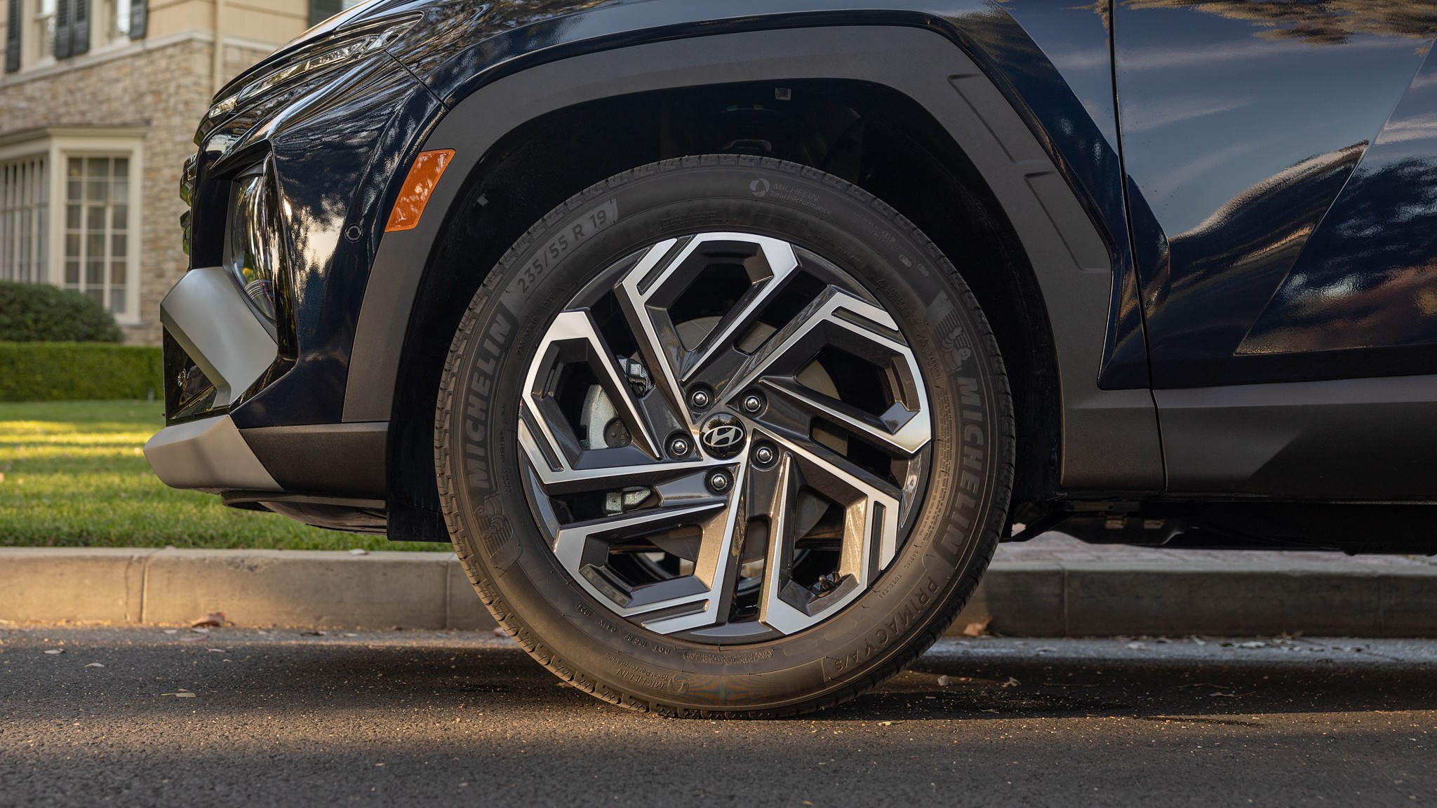 008 2025 Hyundai Tucson Hybrid