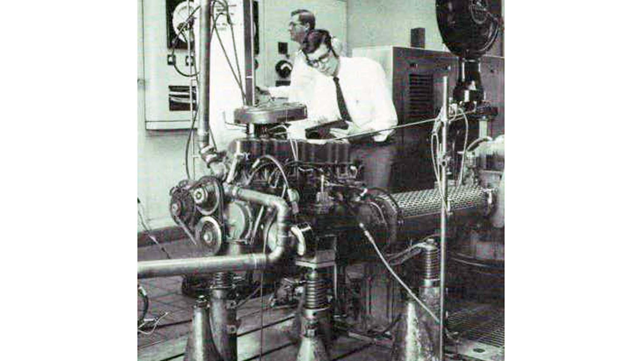 019 GEN 3 1966 ford engine 200 cid inline 6