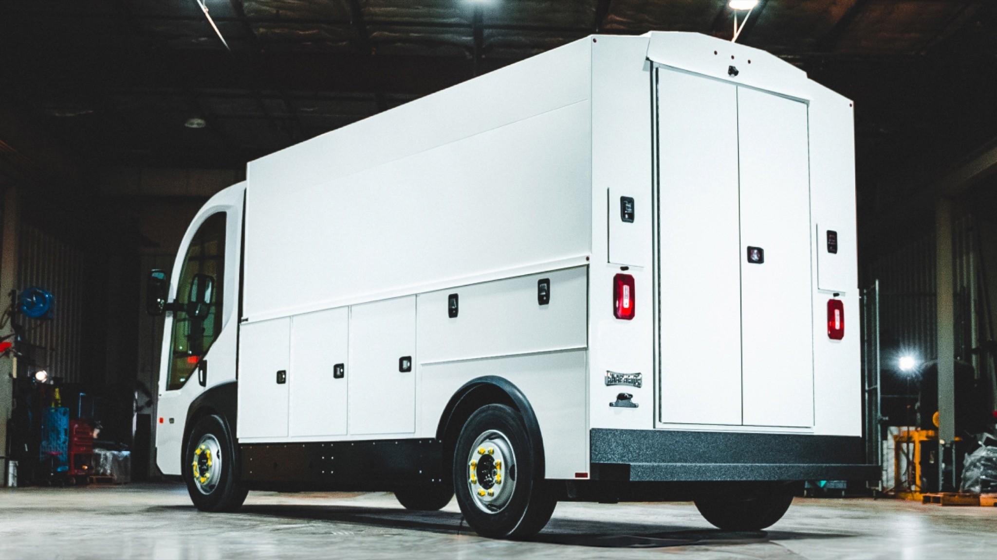 REE Automotive P7 Series Electric Commercial Vehicle 2