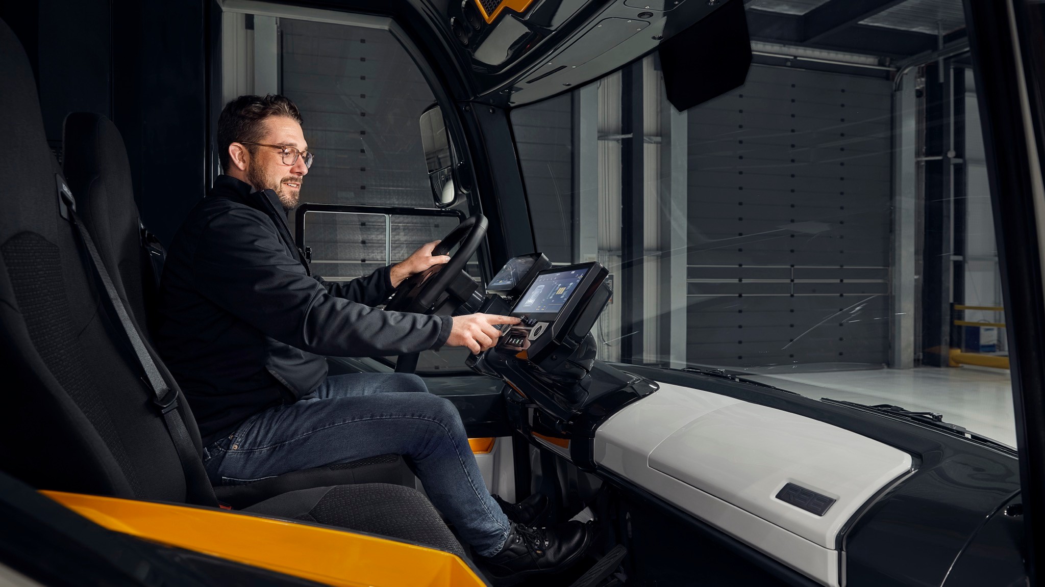 REE Automotive P7 Series Electric Commercial Vehicle 13