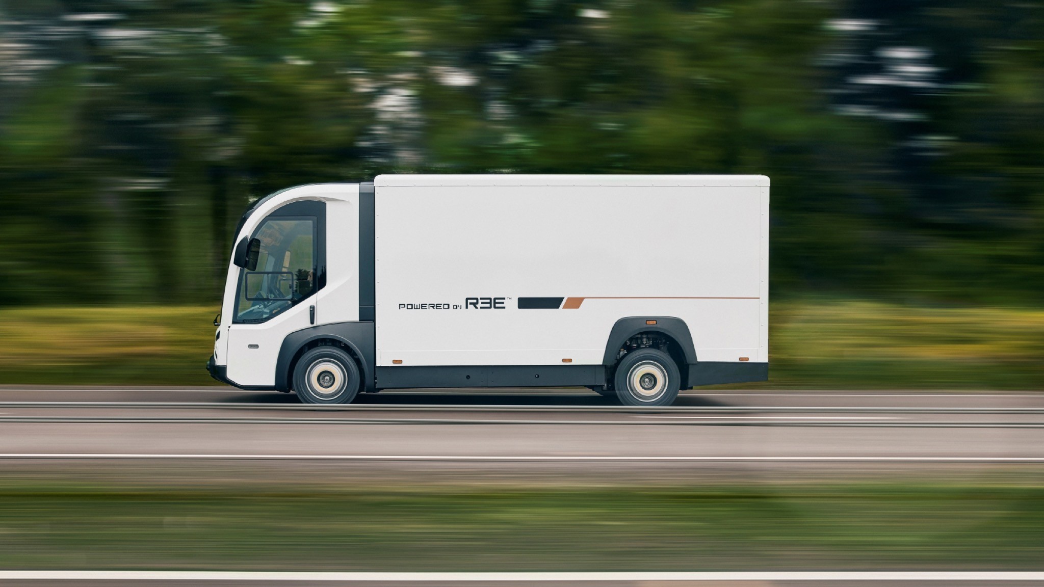 REE Automotive P7 Series Electric Commercial Vehicle 18