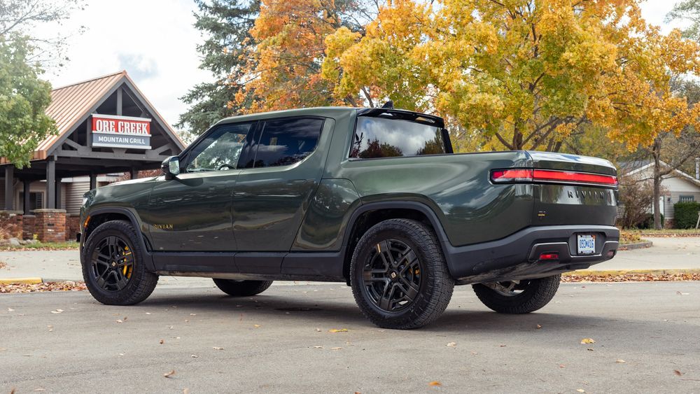 007 2025 Rivian R1T Tri Motor