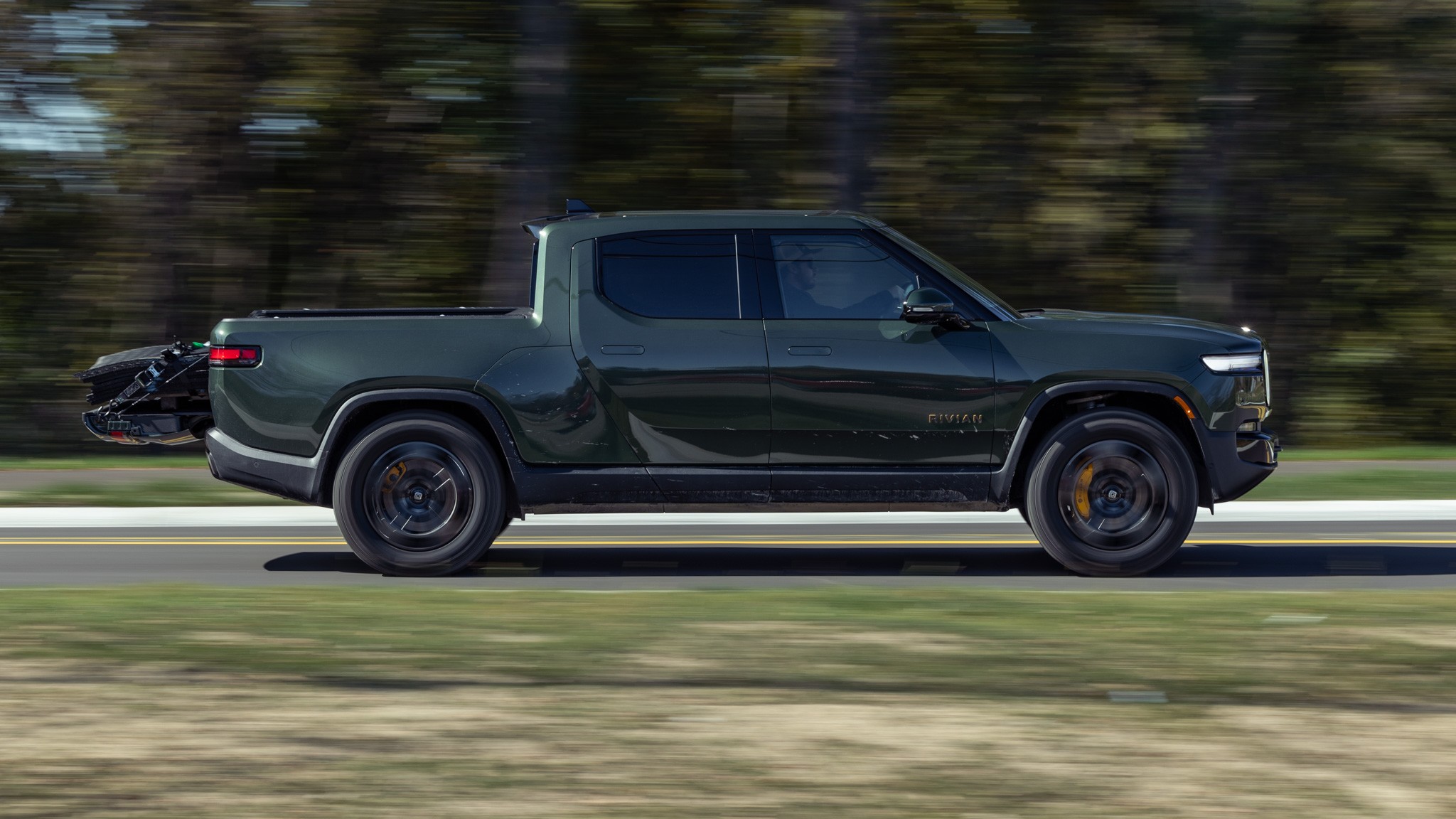 013 2025 Rivian R1T Tri Motor