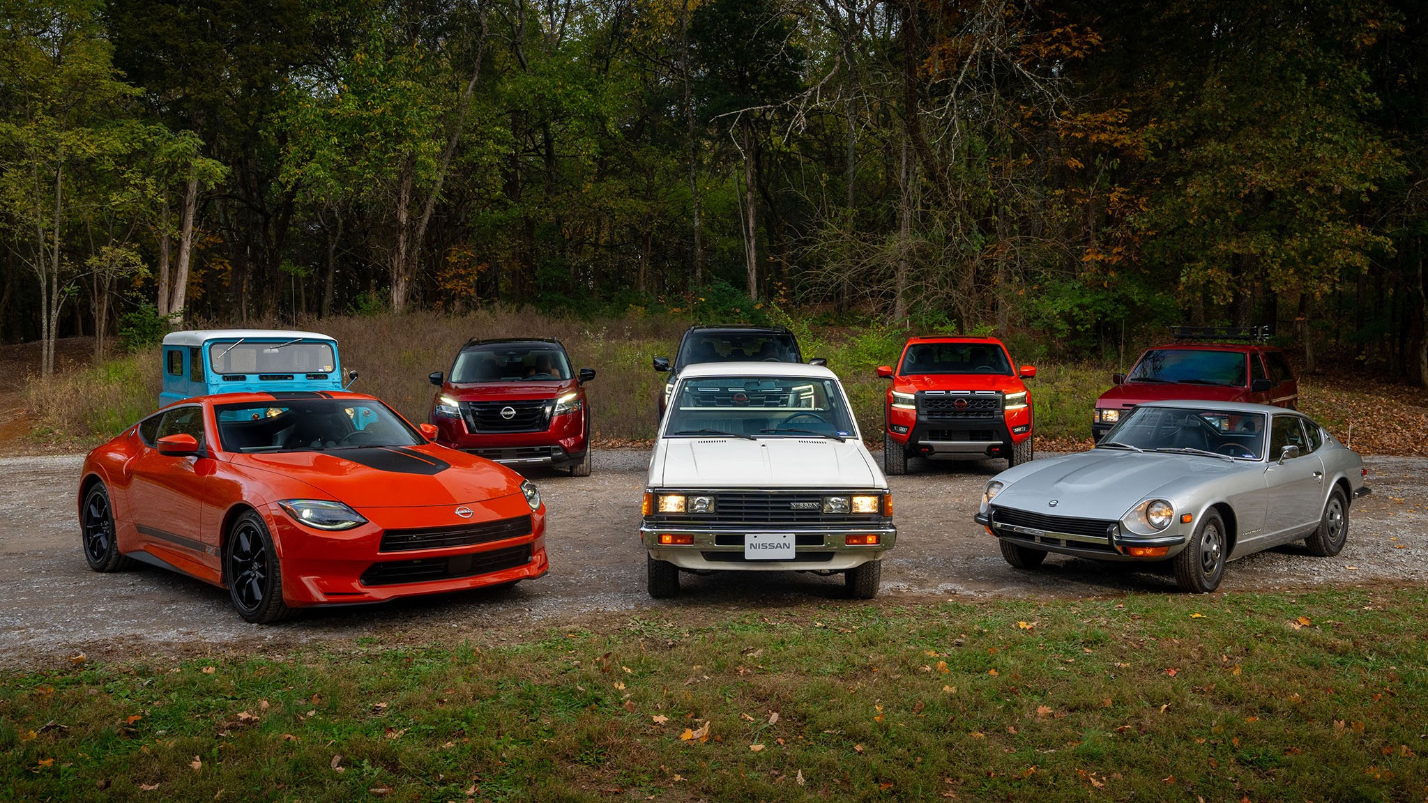 Nissan heritage models group shot 18