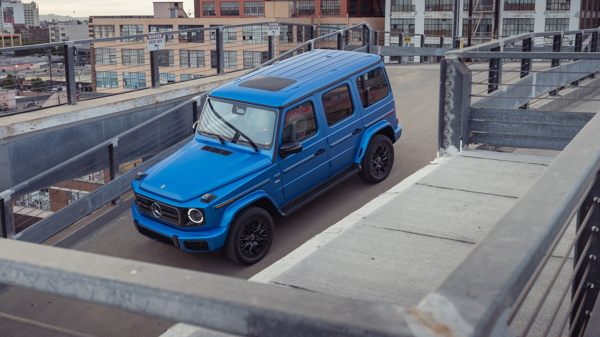 001 2025 Mercedes G580 EV Front Three Quarter Static LEAD