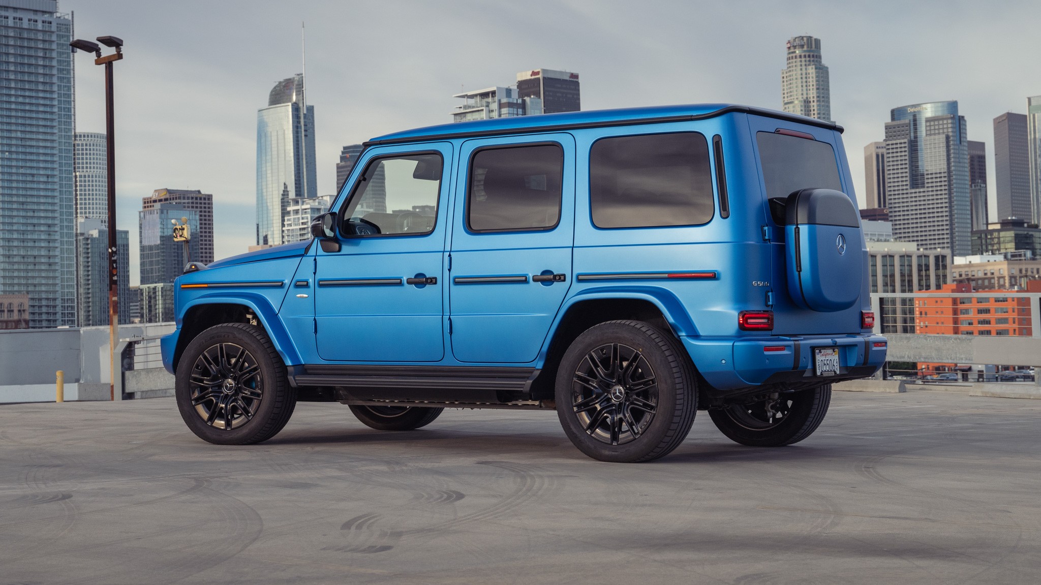 010 2025 Mercedes G580 EV