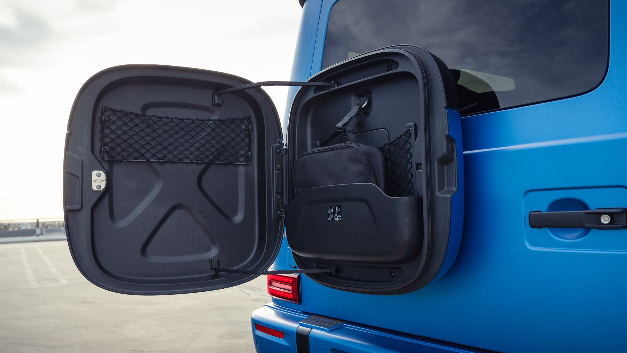 013 2025 Mercedes G580 EV