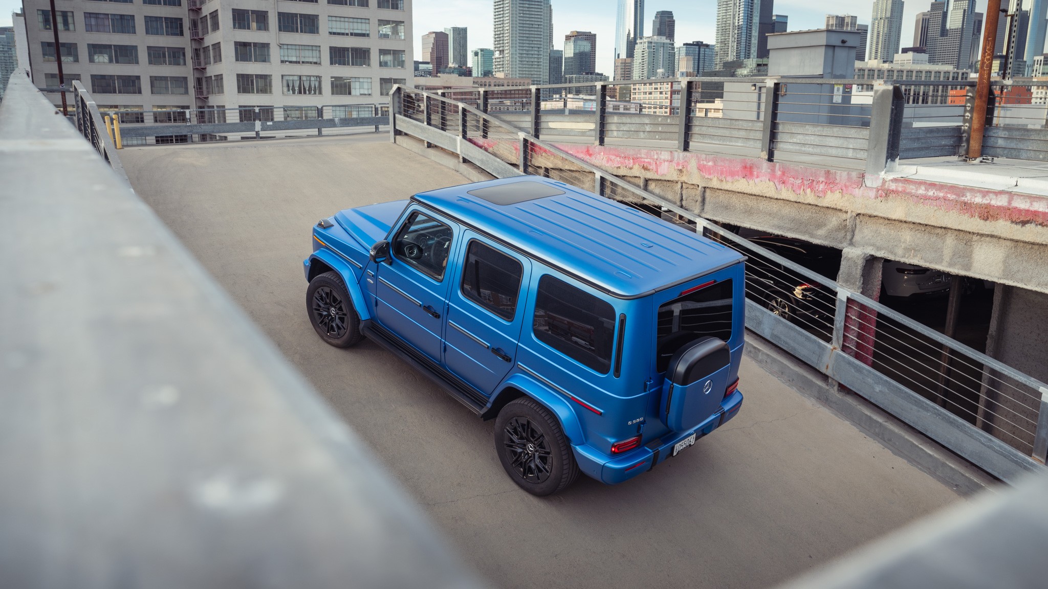 017 2025 Mercedes G580 EV