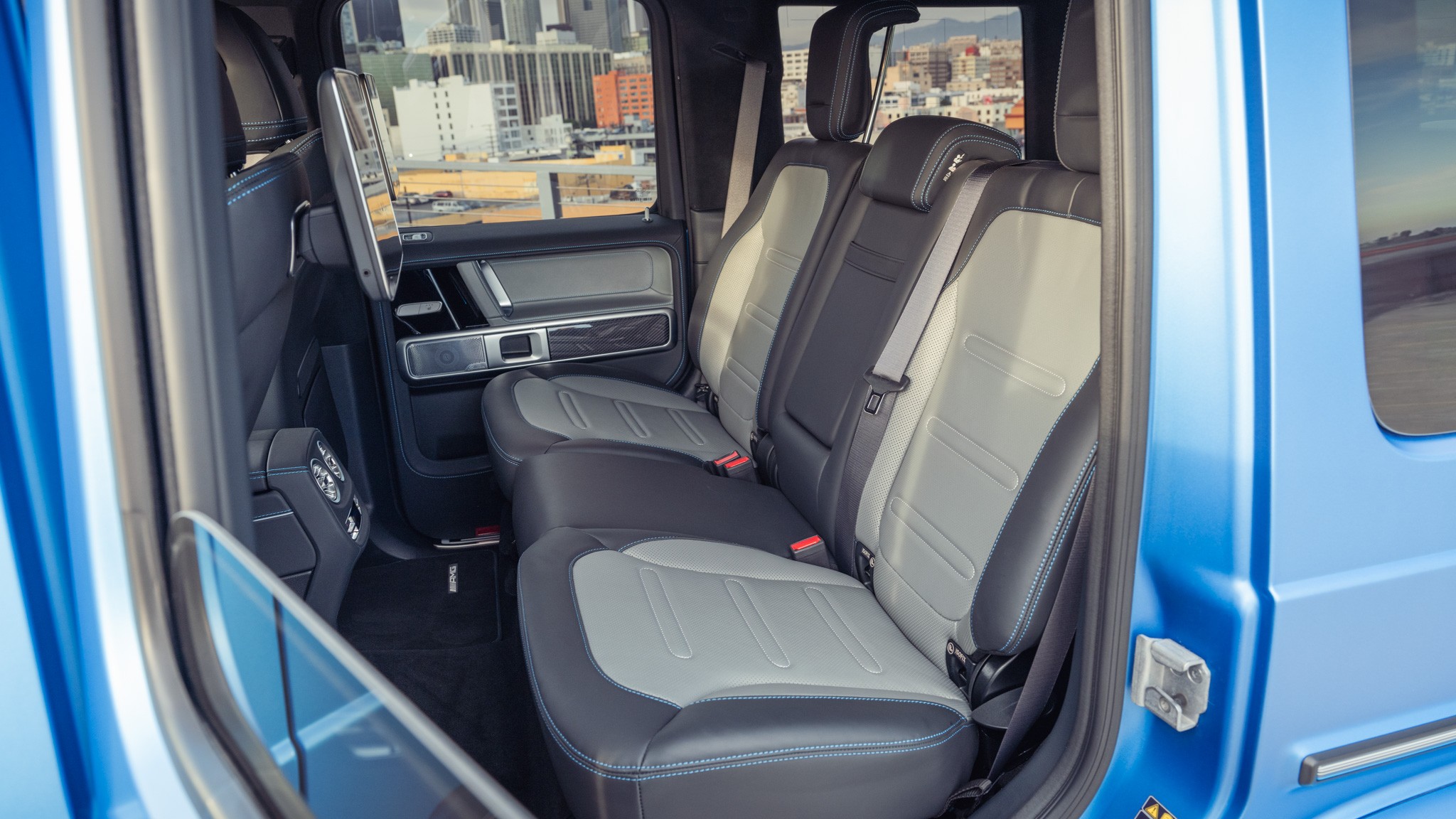 038 2025 Mercedes G580 EV rear seats