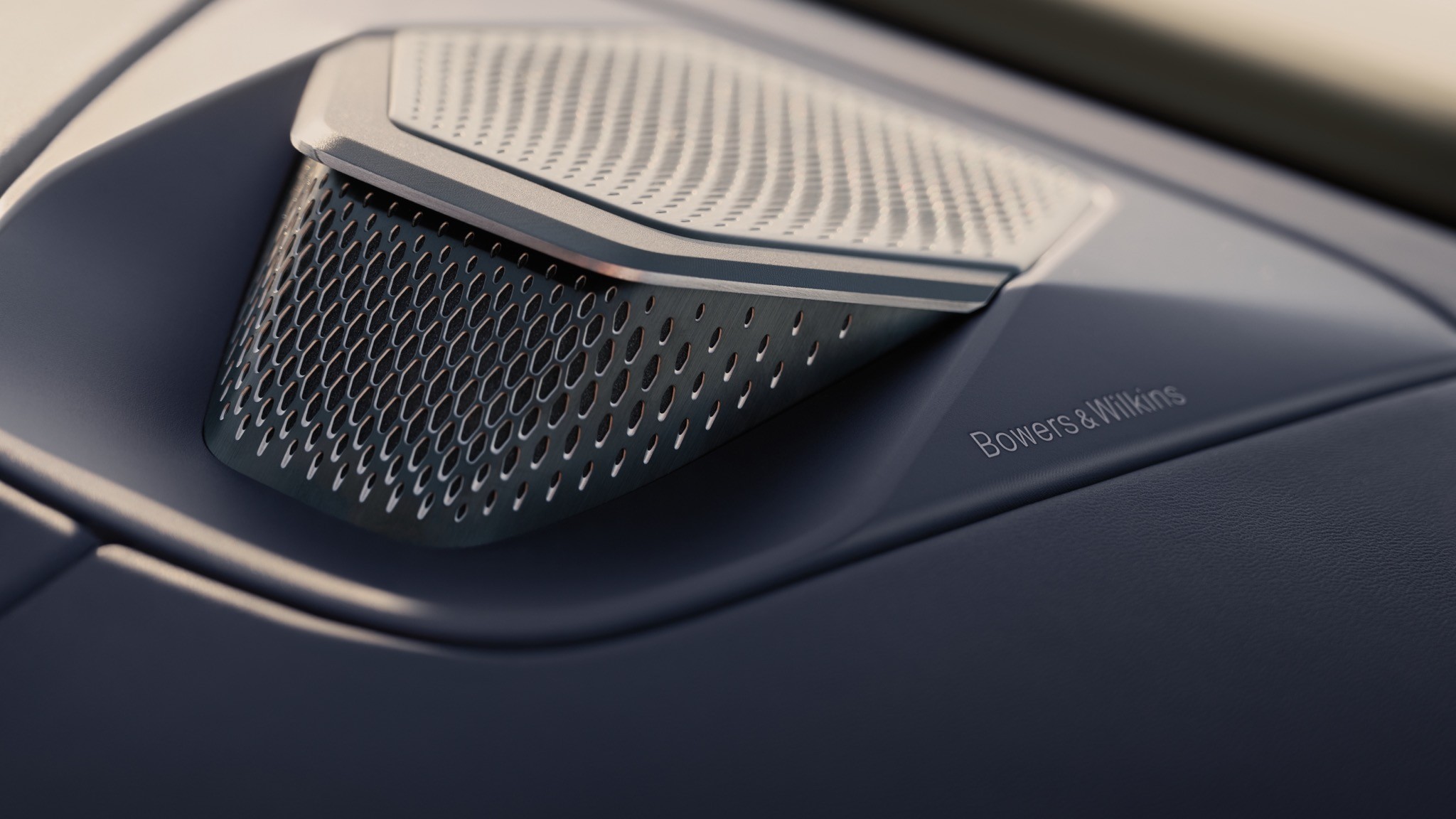 2025 aston martin vantage roadster 22