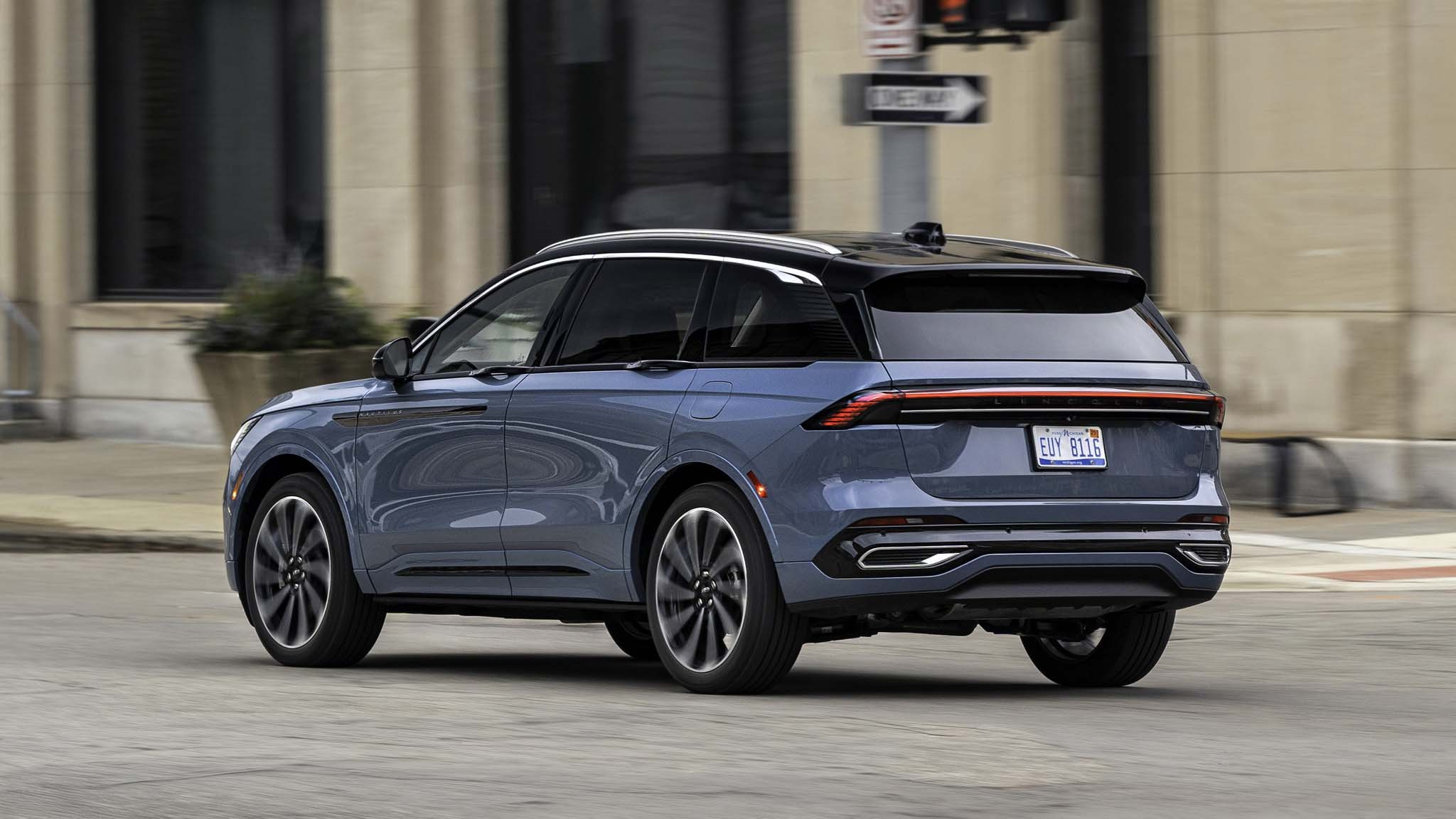 013 2025 Lincoln Nautilus Nautilus Black Label Hybrid AWD