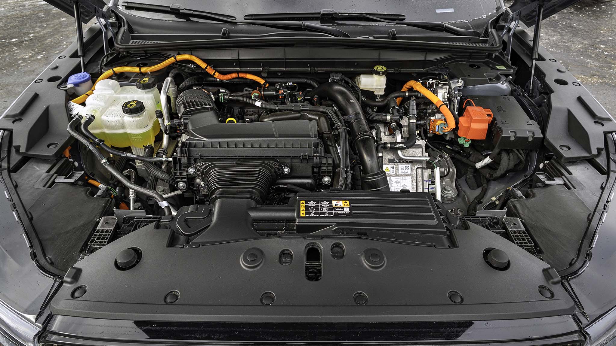 039 2025 Lincoln Nautilus Nautilus Black Label Hybrid AWD