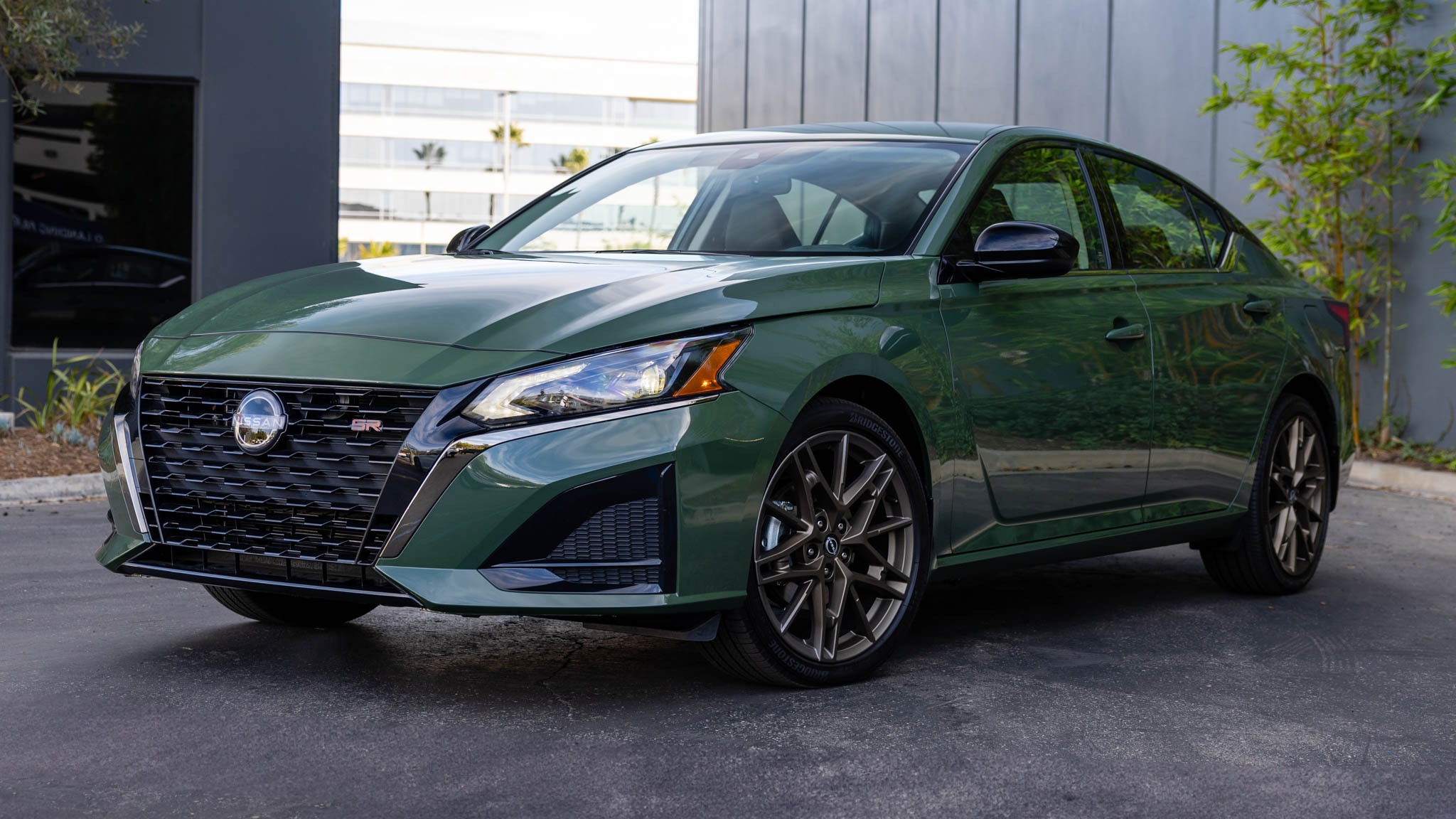 004 2025 Nissan Altima SR AWD Front Quarter Static