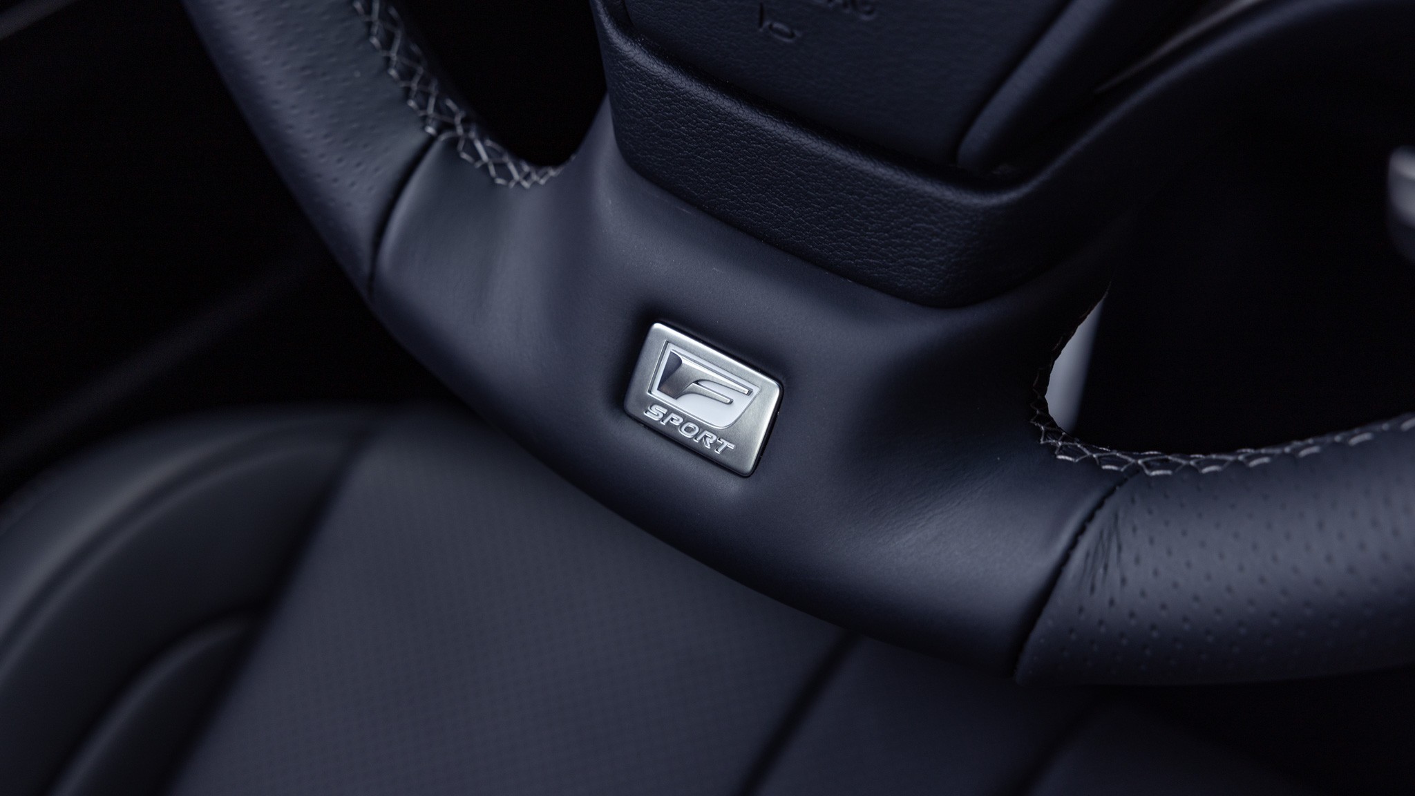 021 2024 Lexus ES350 Black Line