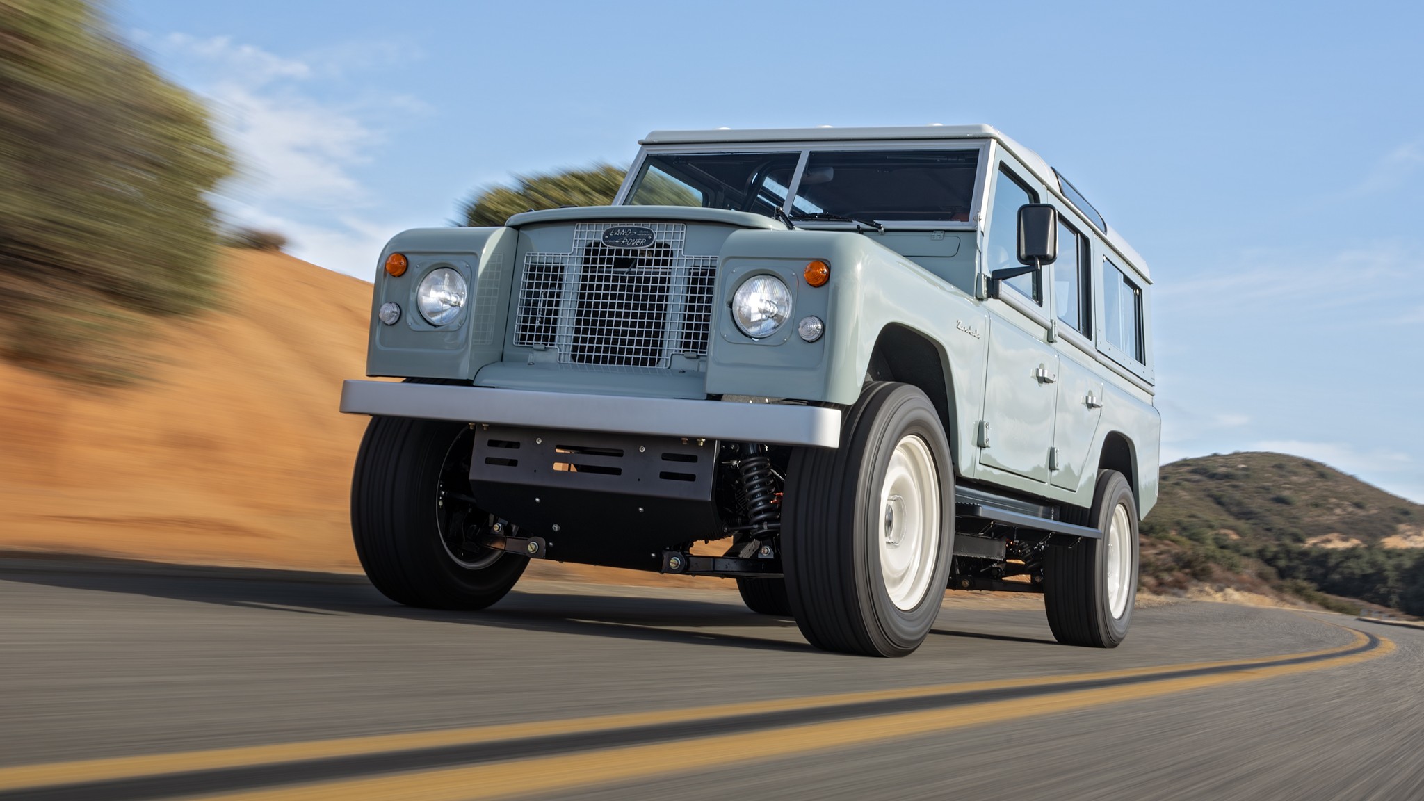 001 2025 ZeroLabs Land Rover Series