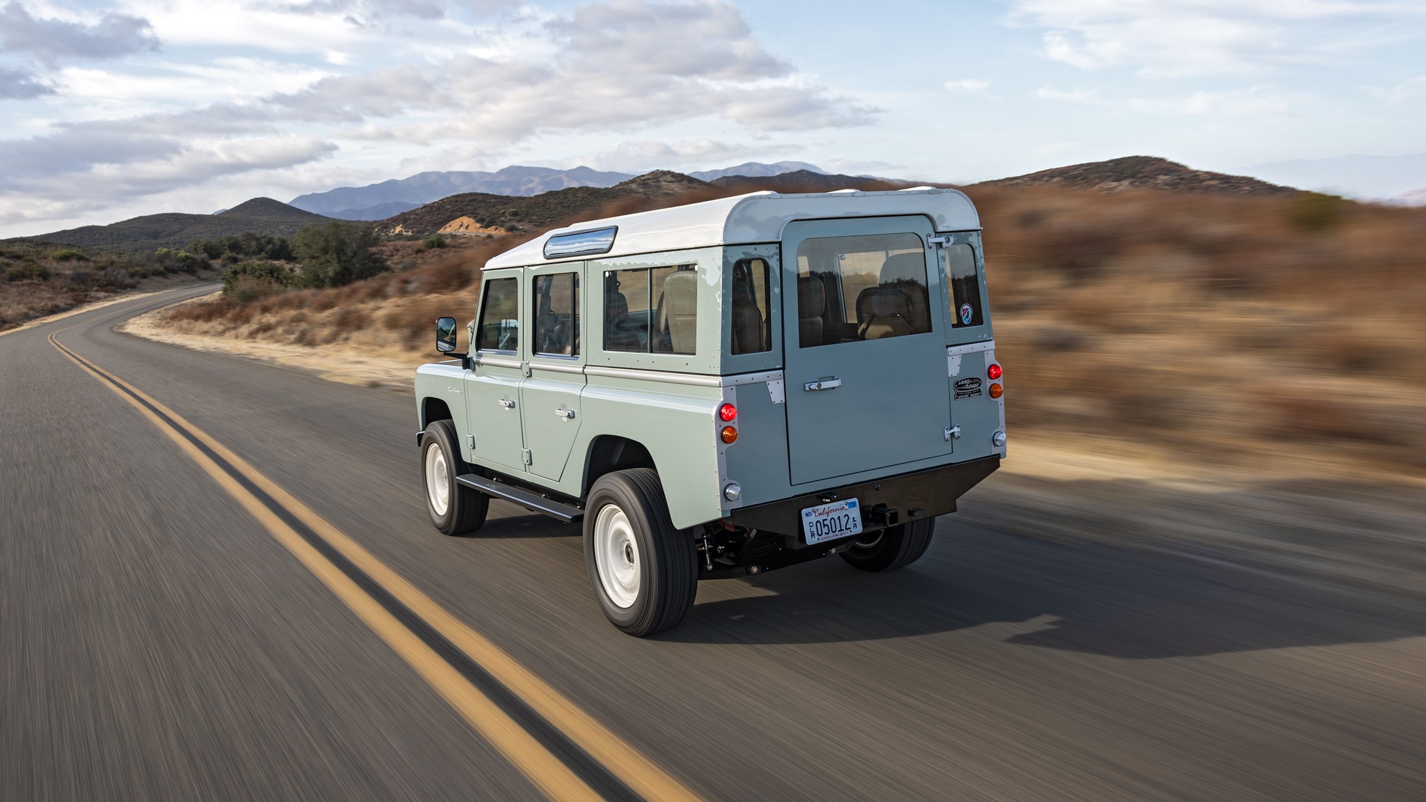 003 2025 ZeroLabs Land Rover Series