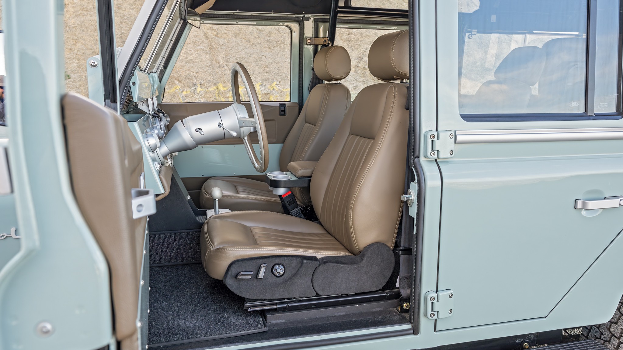 039 2025 ZeroLabs Land Rover Series