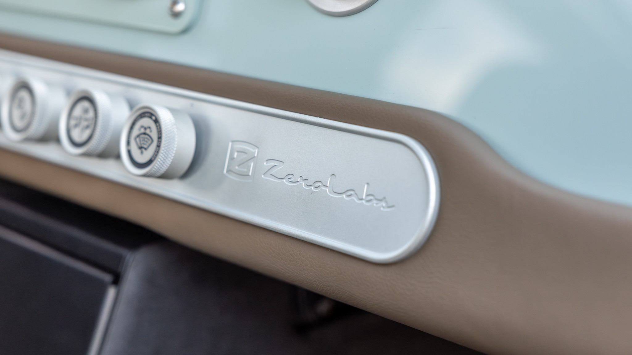 051 2025 ZeroLabs Land Rover Series