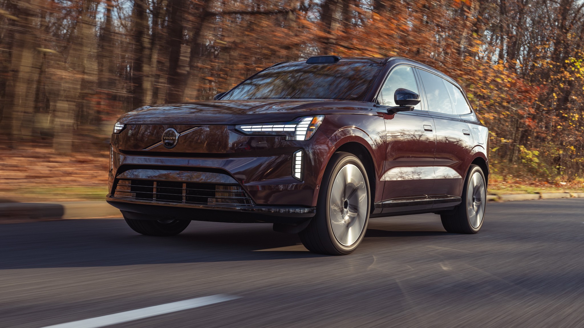025 Volvo EX90