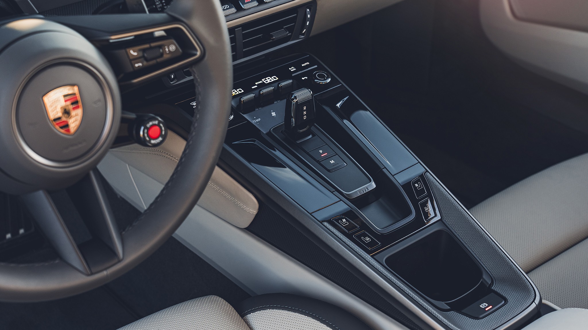 11 2025 Porsche 911 Carrera interior