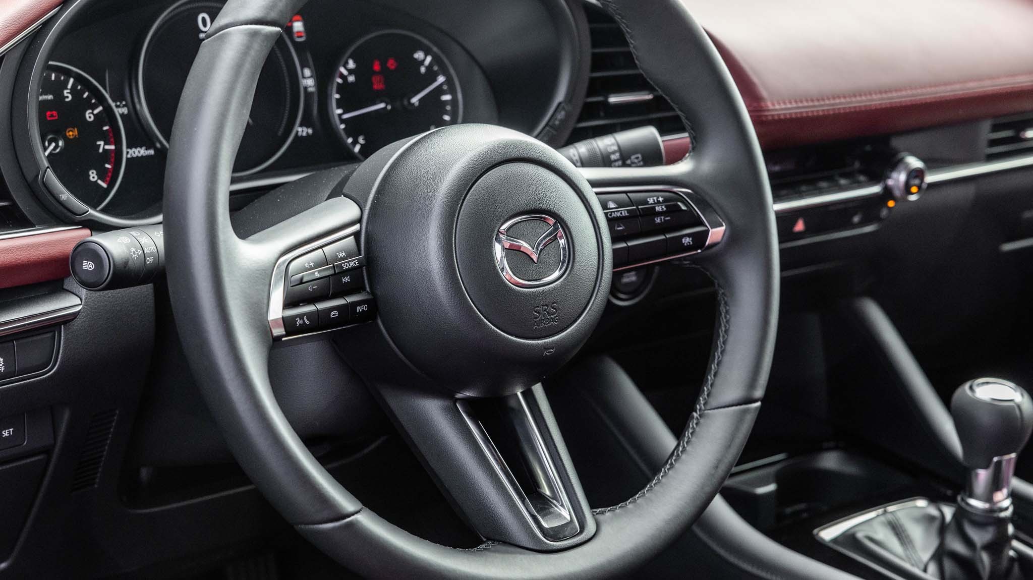 021 2025 Mazda 3 hatchback steering wheel