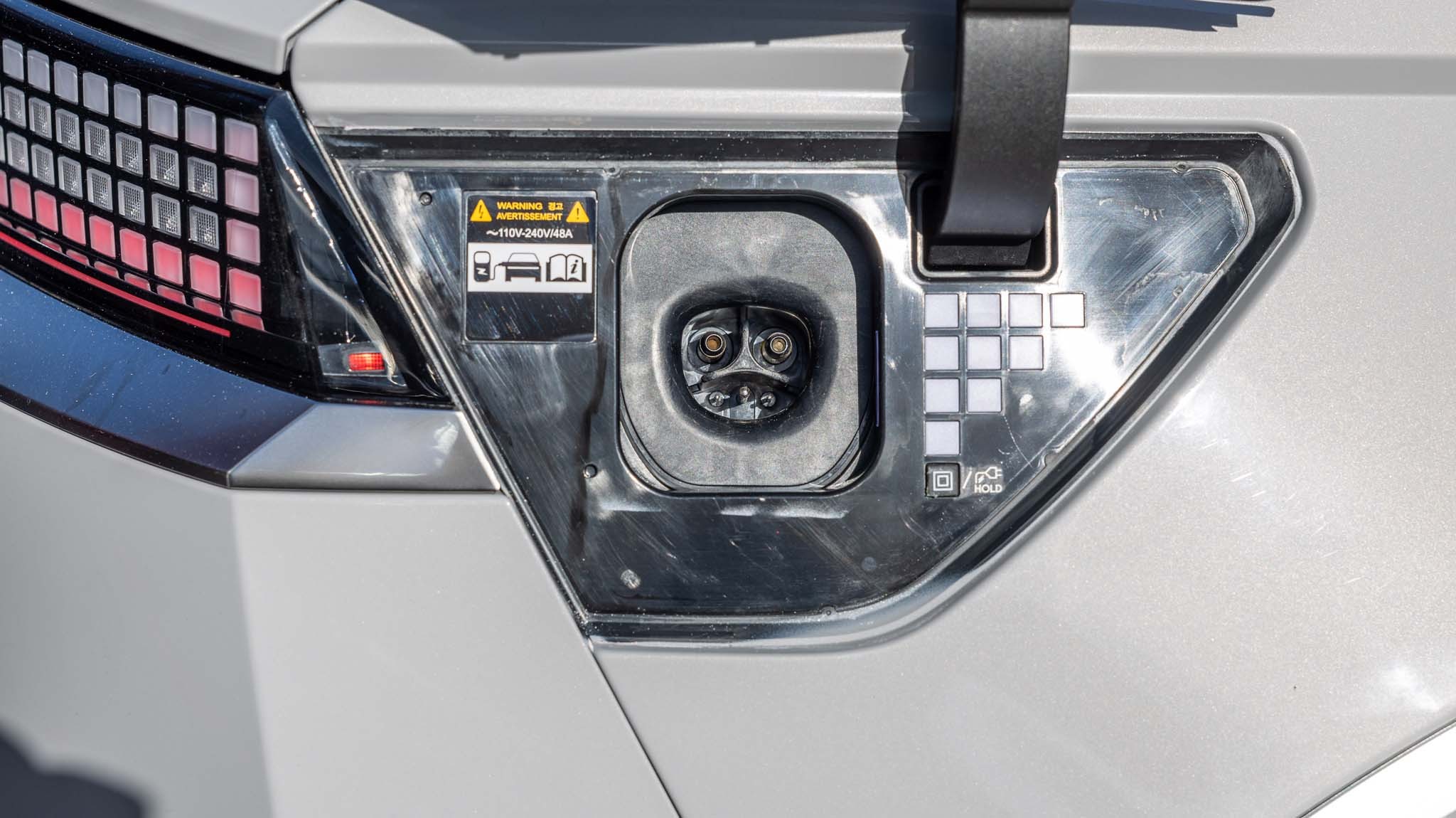 2025 Hyundai Ioniq5 23