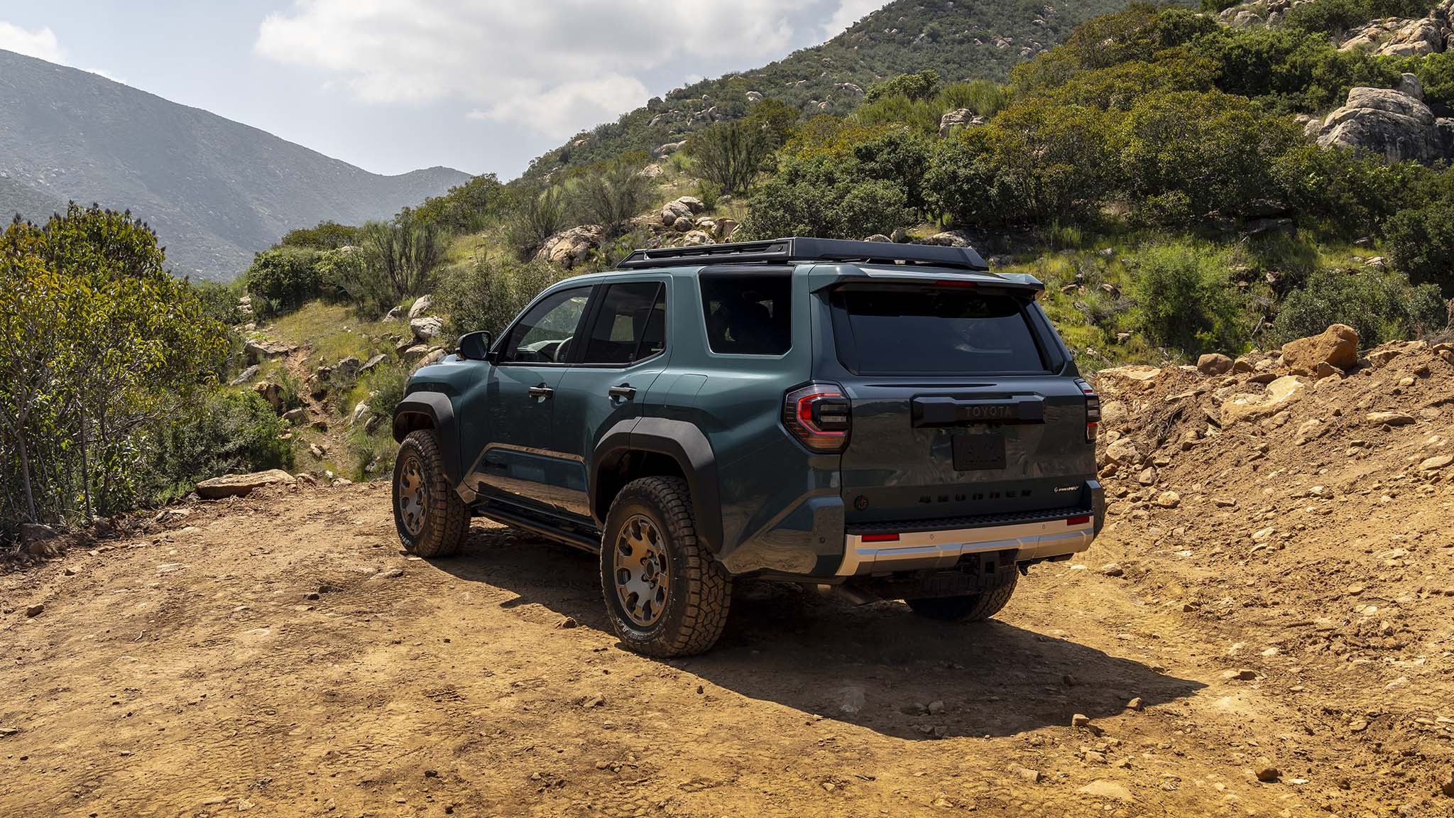 001 2025 toyota 4runner trailhunter