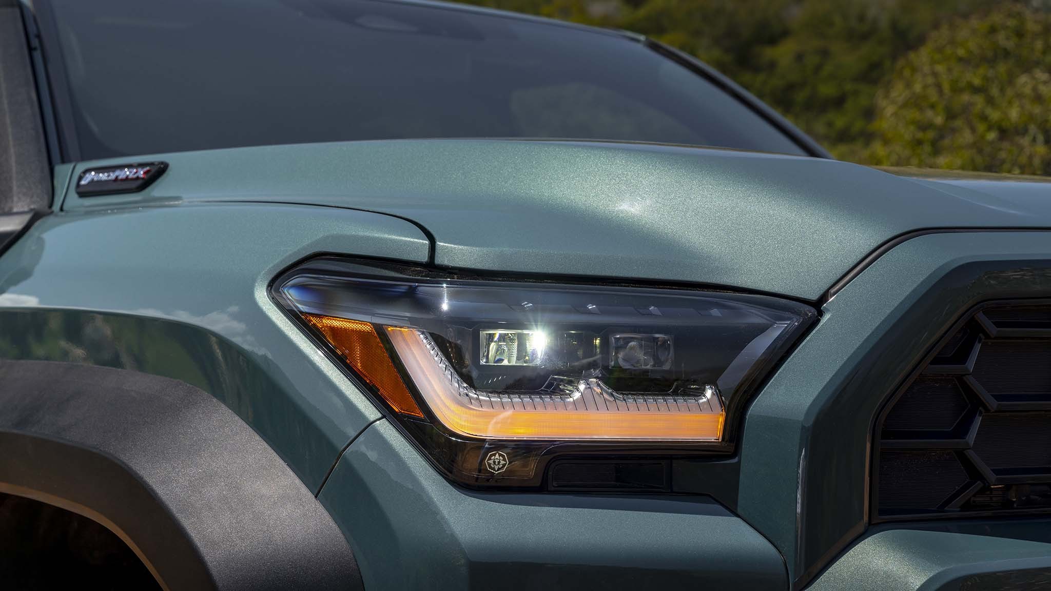 016 2025 toyota 4runner trailhunter headlight