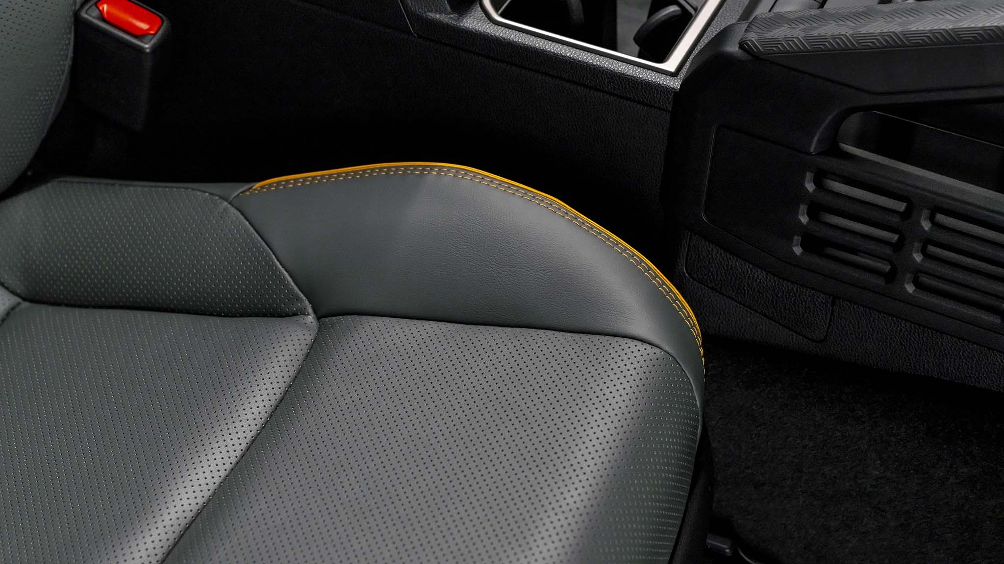 027 2025 toyota 4runner trailhunter