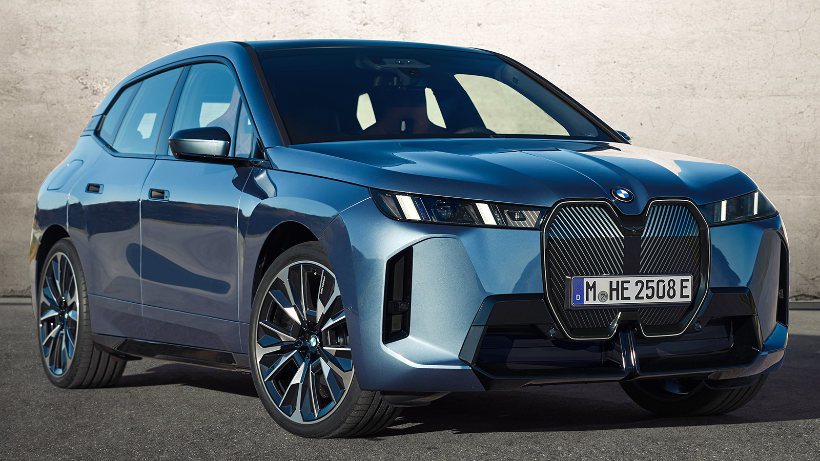 2026 BMW iX xDrive60 19