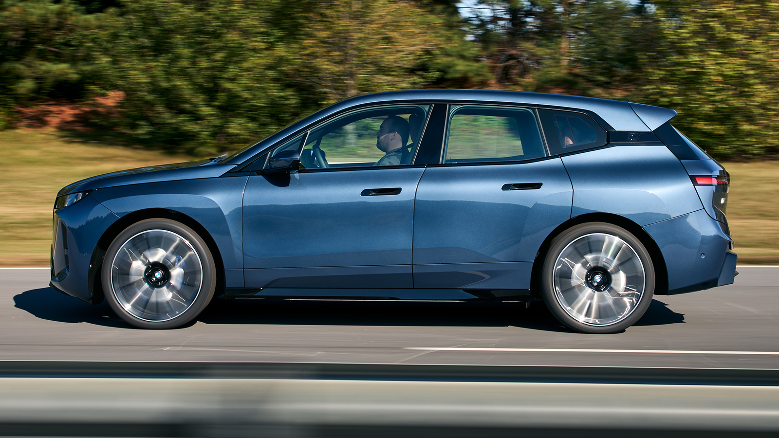 2026 BMW iX xDrive60 14