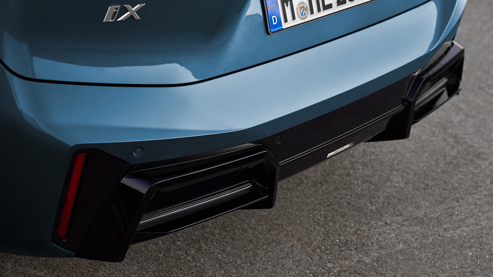 2026 BMW iX xDrive60 13