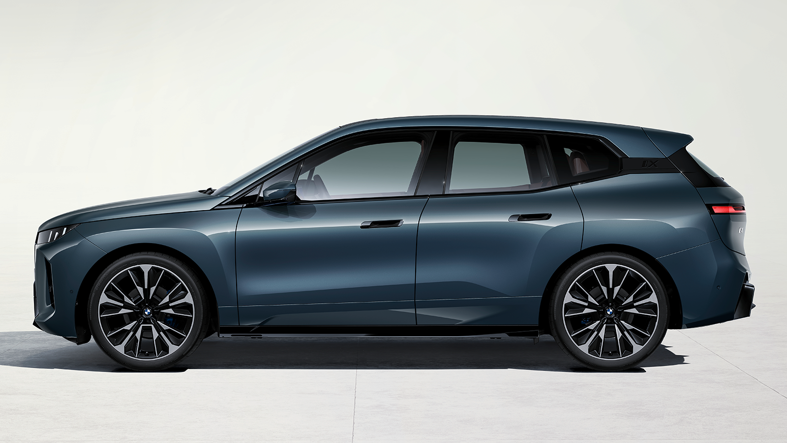 2026 BMW iX xDrive60 10