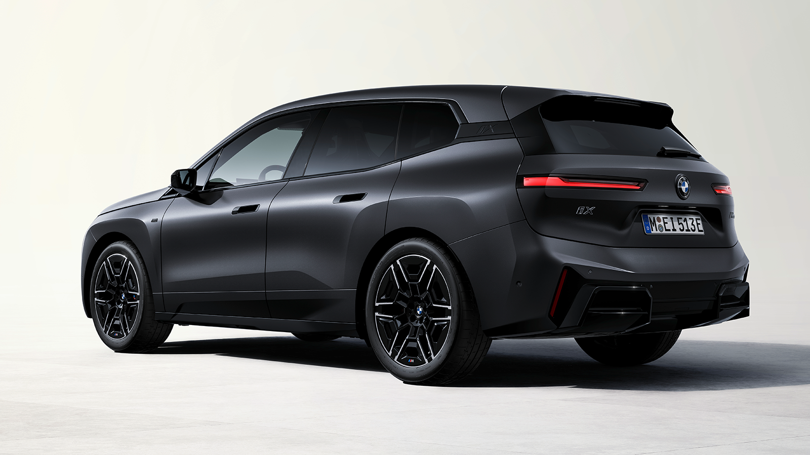 2026 BMW iX M70 xDrive 12