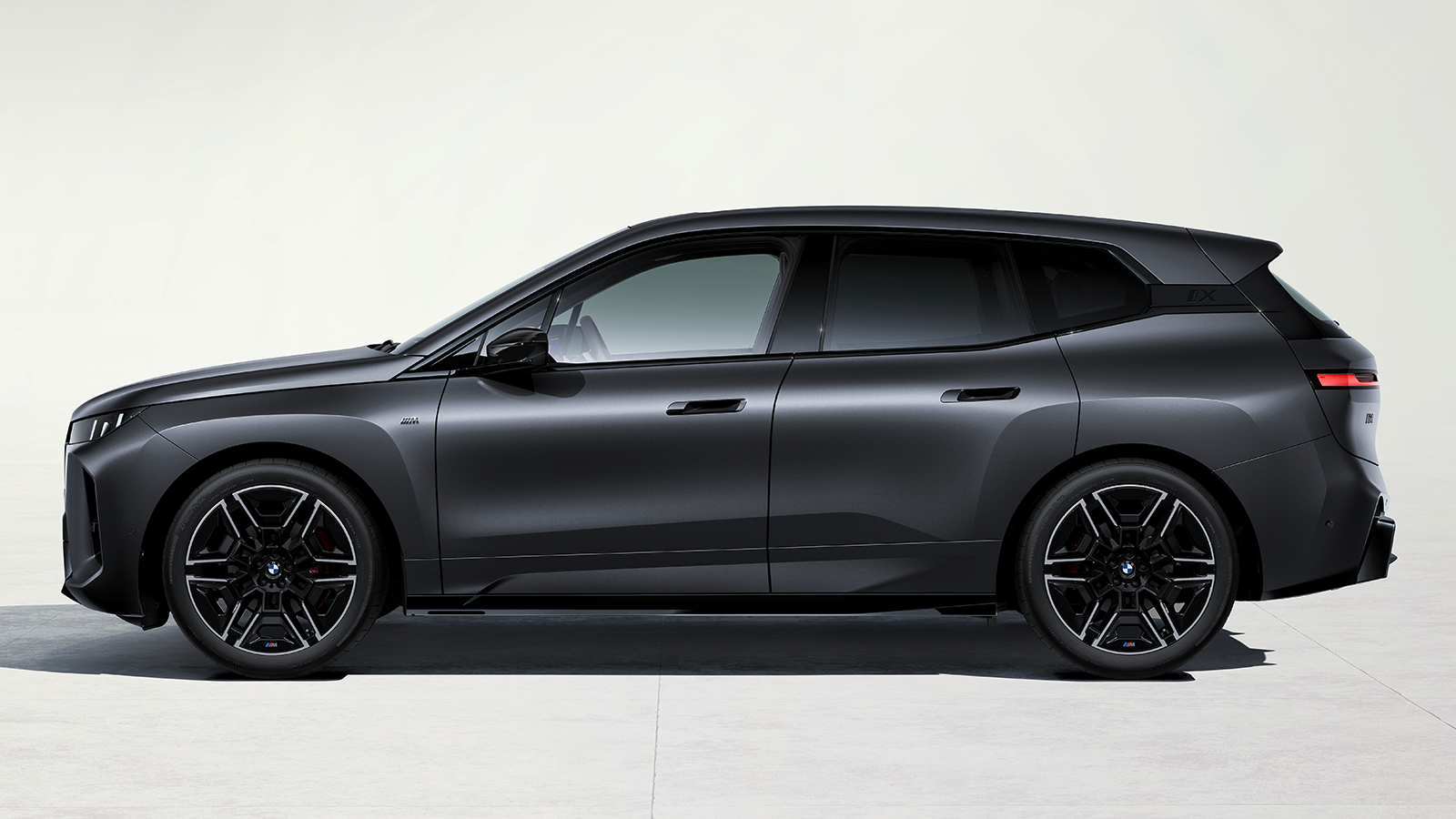 2026 BMW iX M70 xDrive 11