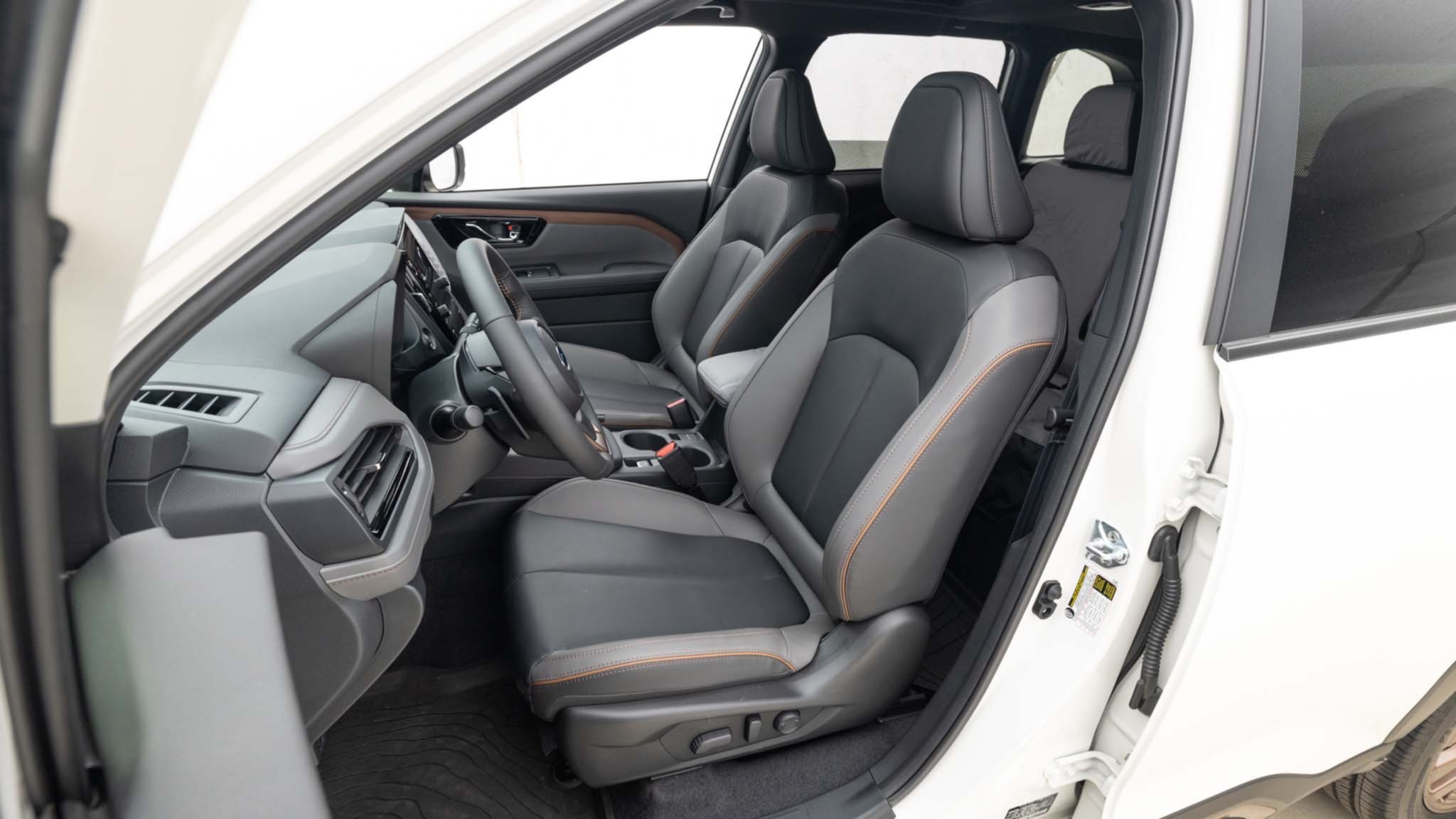 025 2025  Subaru Forester Sport driver seat
