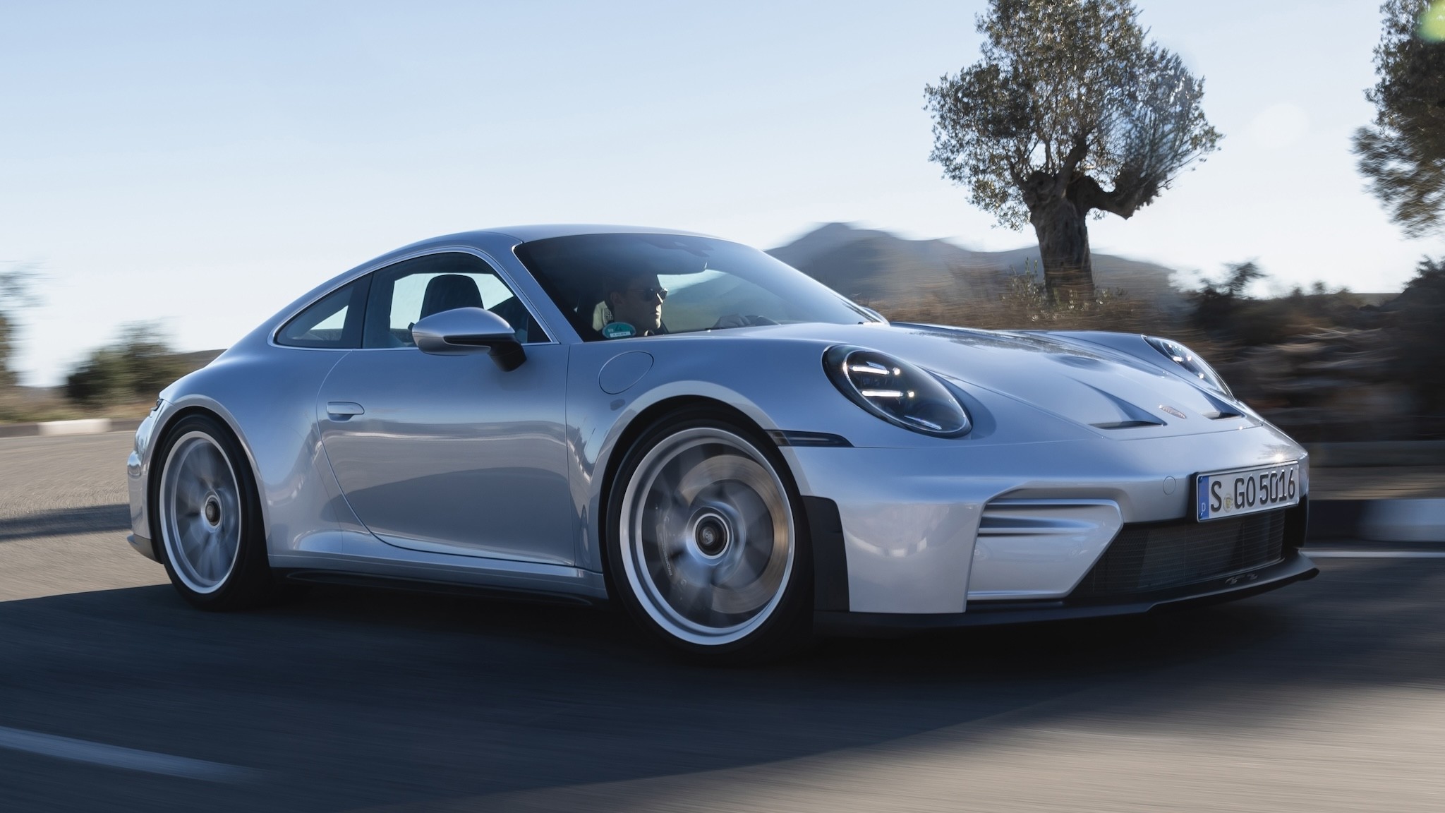 2025 Porsche 911 GT3 Touring 2