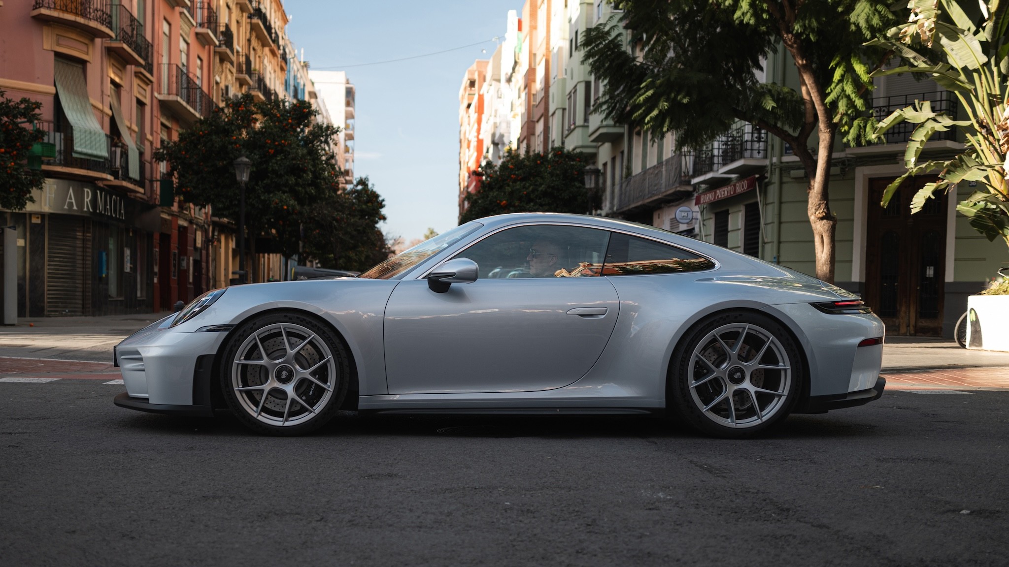 2025 Porsche 911 GT3 Touring 9