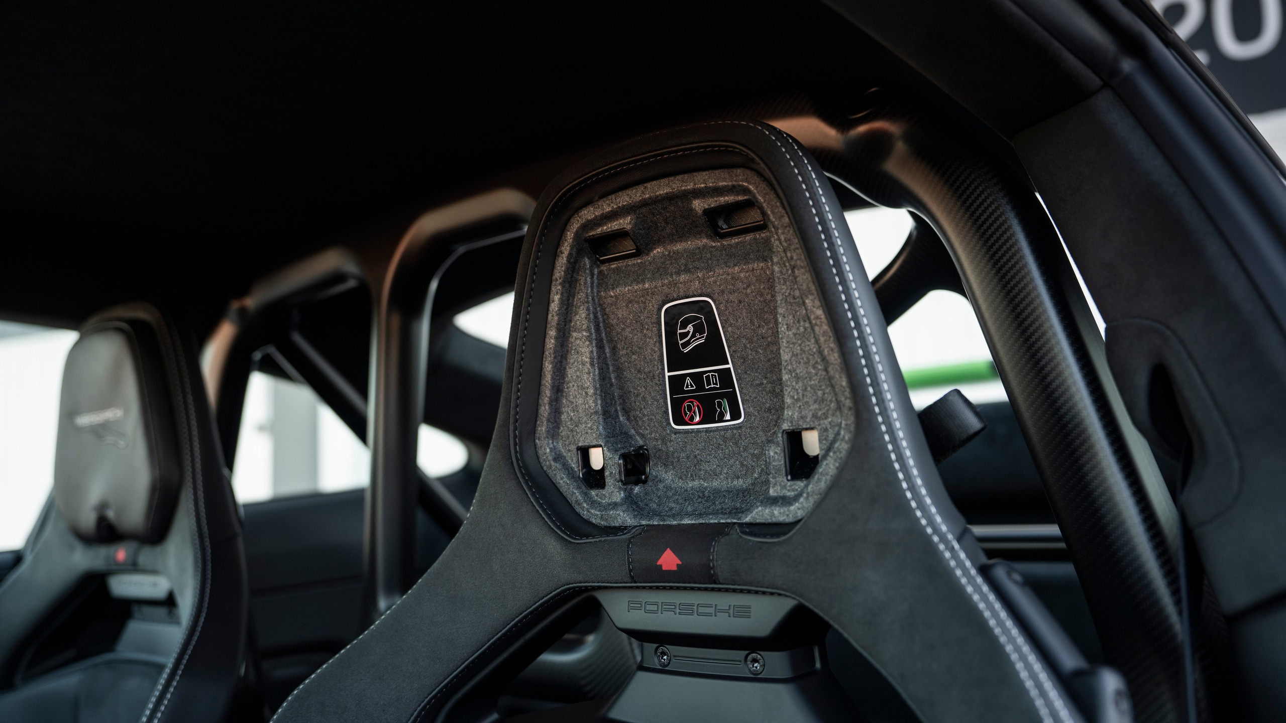 2025 Porsche 911 GT3 Weissach 9