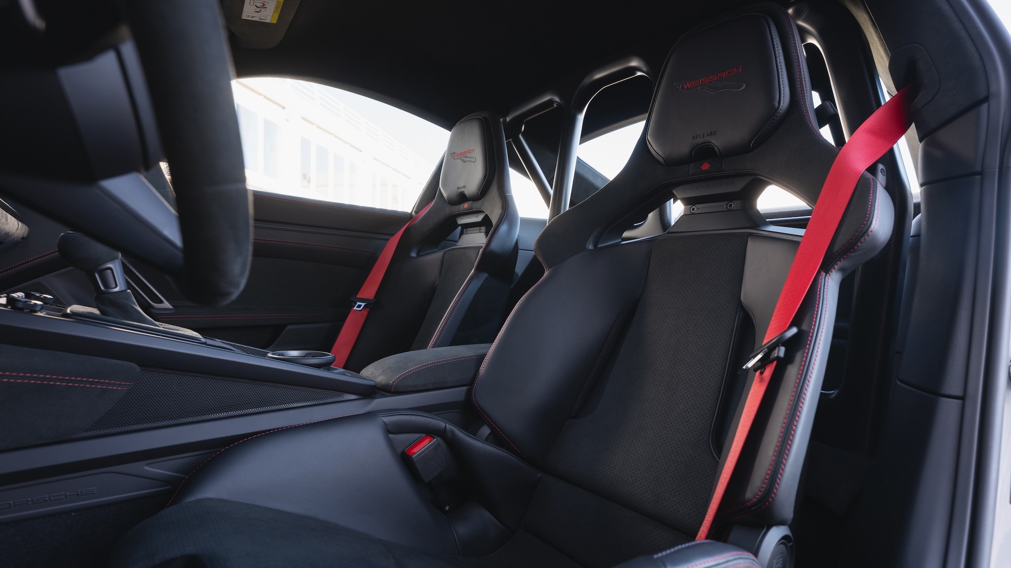 2025 Porsche 911 GT3 Weissach 24