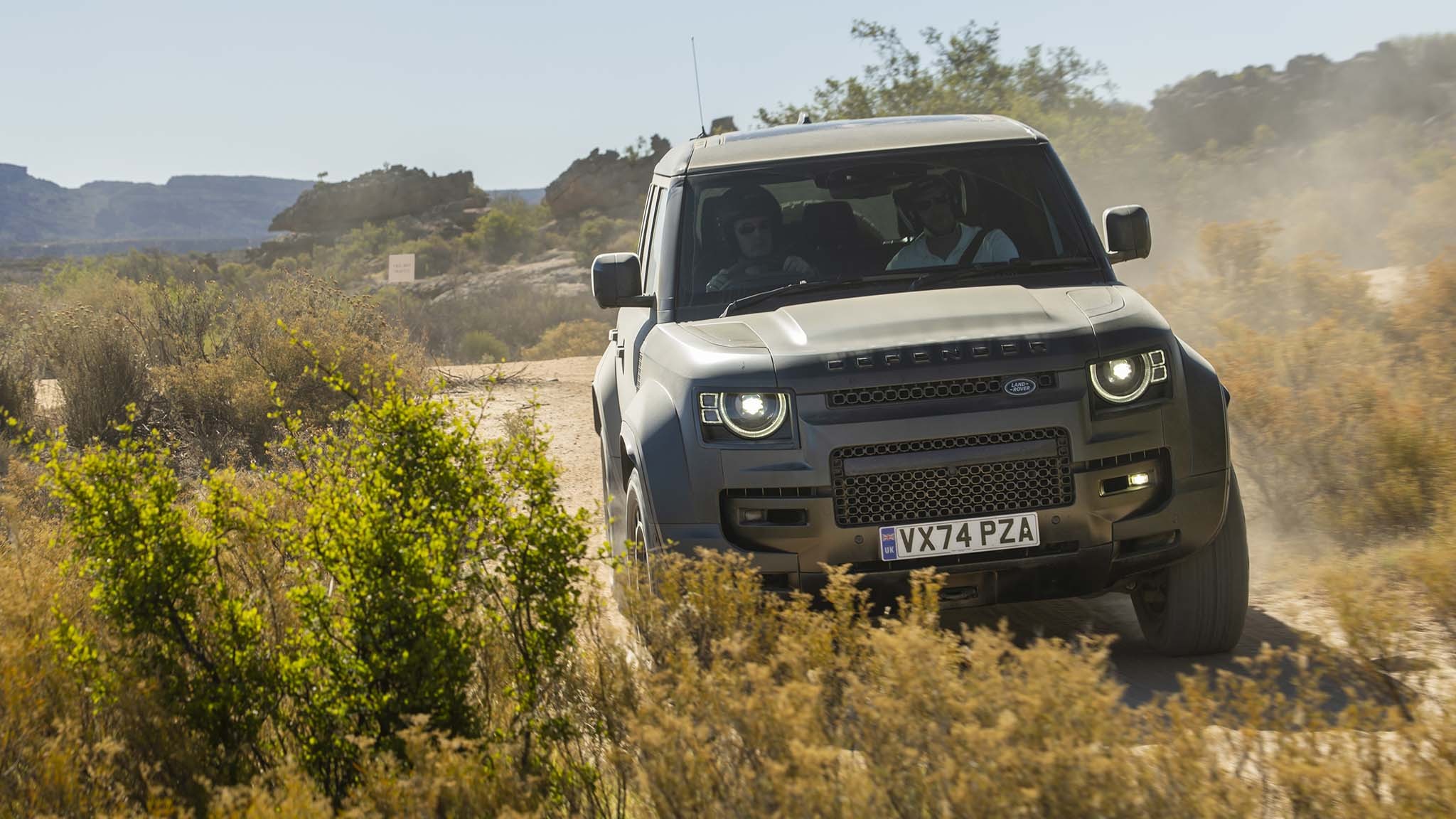 008 2025 land rove defender 110 octa