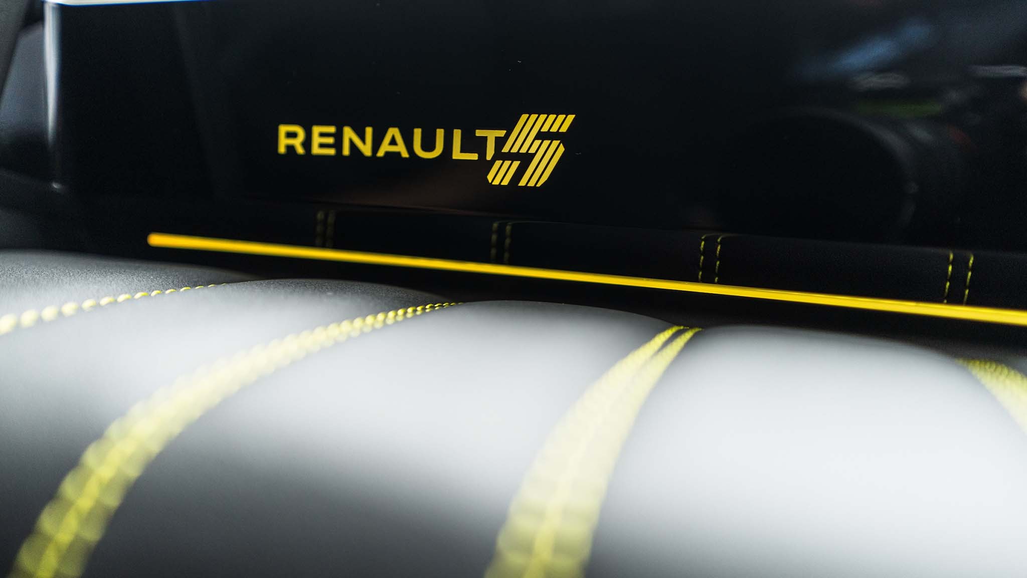 003 2025 renault 5 e tech