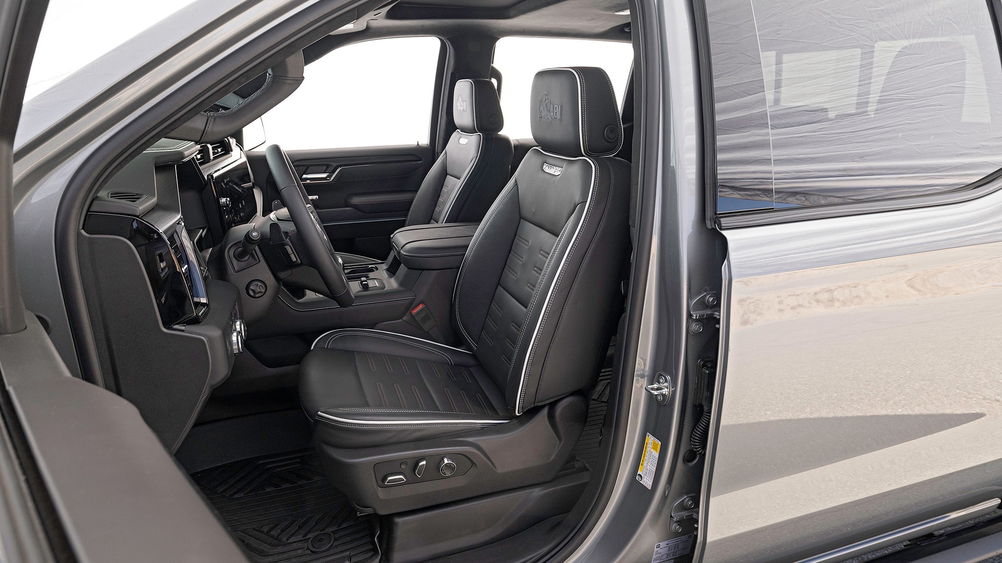 4 2025 GMC Sierra 1500 AT4X interior